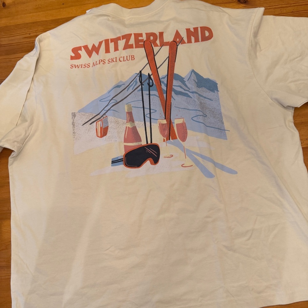 NWT American Eagle AE Boxy Fit Men’s XL Swiss Alps Ski Club